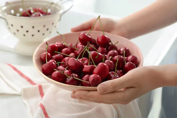 Woman Holding Bowl Fresh Ripe Cherries Kitchen Closeup — Stock Photo, Image