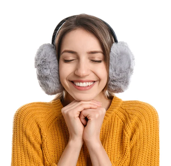 Ευτυχισμένη Γυναίκα Που Φοράει Ζεστά Ακουστικά Λευκό Φόντο — Φωτογραφία Αρχείου