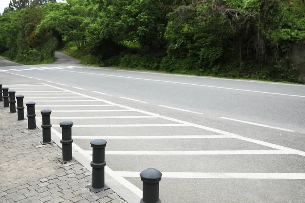 Leere Markierte Parkplätze Straßennähe — Stockfoto