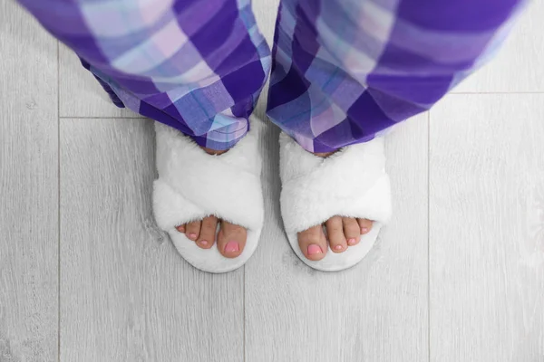 Woman Wearing White Soft Slippers Top View — Stock Photo, Image
