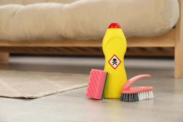 Bottle Toxic Household Chemical Warning Sign Brush Scouring Sponge Room — Stok fotoğraf