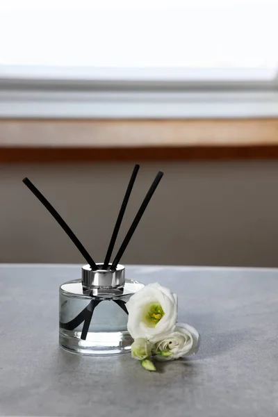 Reed Diffuser Eustoma Flowers Gray Marble Table — Stockfoto