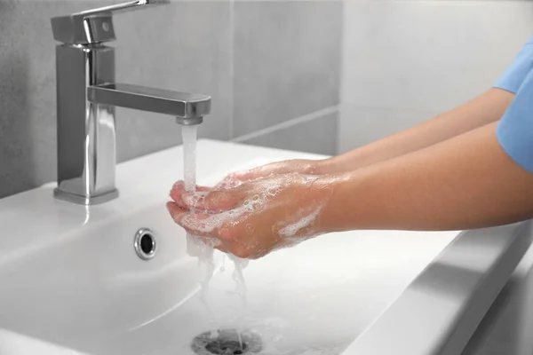 Doctor Washing Hands Water Tap Bathroom Closeup — 图库照片
