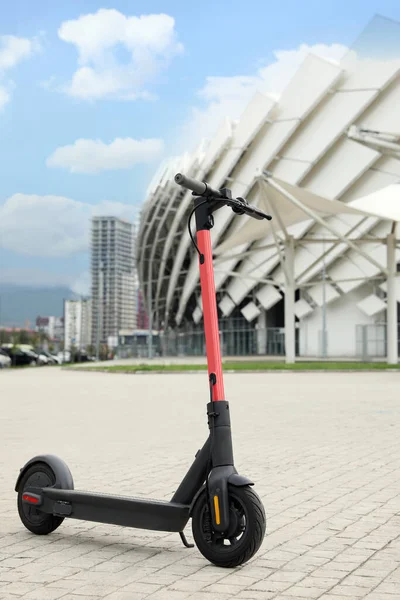 Modern Electric Scooter Outdoors Sunny Day Rental Service — Foto Stock