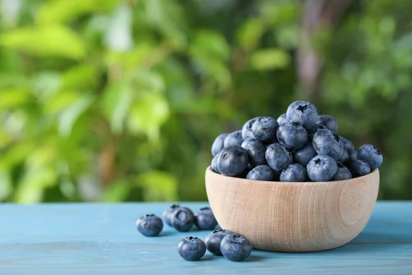 Lekkere Verse Bosbessen Blauwe Houten Tafel Buiten Ruimte Voor Tekst — Stockfoto