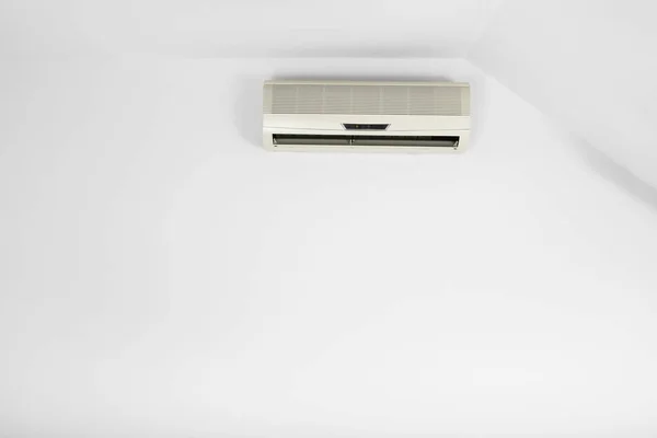 Condicionado Moderno Parede Branca Dentro Casa — Fotografia de Stock