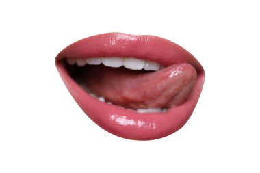 Çekici dudaklar, beyaz ruj izole edilmiş.