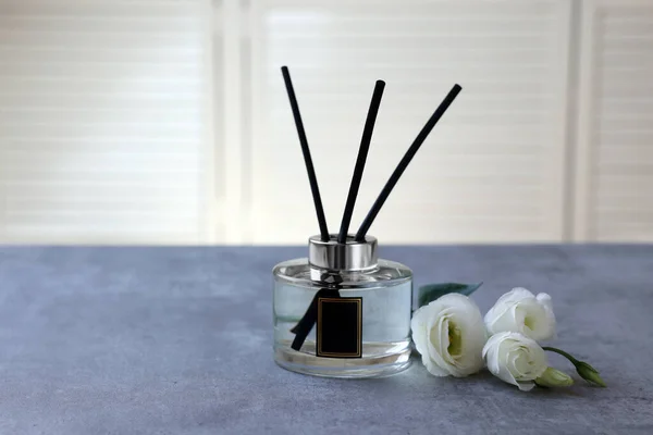 Reed Diffuser Eustoma Flowers Gray Marble Table — Stockfoto