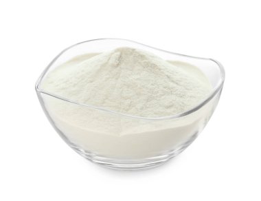 Bir kase agar-agar tozu beyaza izole edilmiş, yakın plan