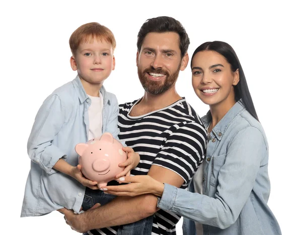Familia Feliz Con Alcancía Cerámica Sobre Fondo Blanco — Foto de Stock