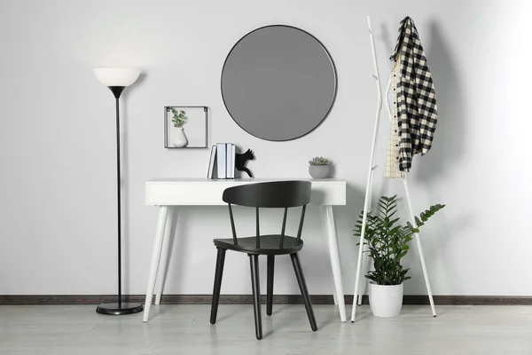Stylish Room Interior Mirror White Wall Desk — Stock Photo, Image