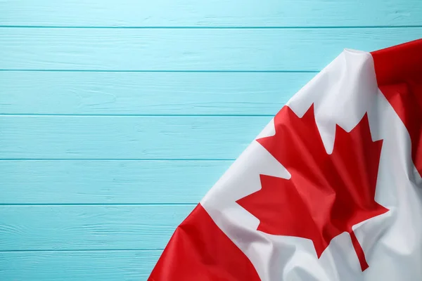 Флаг Канады Бирюзовом Деревянном Столе Вид Сверху Пространство Текста — стоковое фото