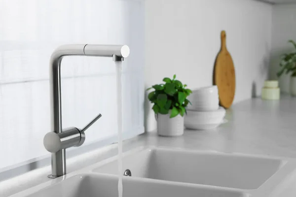 Stream Water Flowing Tap Kitchen Space Text — 图库照片