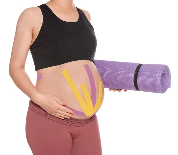 Sportieve Zwangere Vrouw Met Kinesio Tapes Met Yoga Mat Witte — Stockfoto