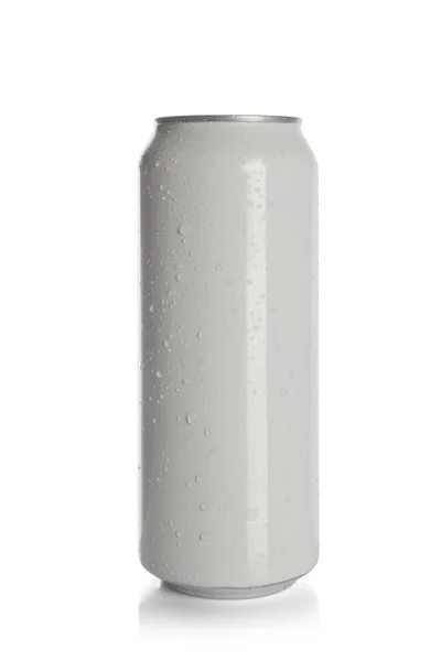 白に隔離された飲料でアルミニウム缶 — ストック写真