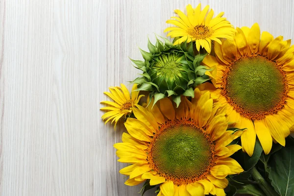 Beautiful Sunflowers Wooden Table Flat Lay Space Text — Stock Photo, Image