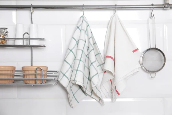 Different Kitchen Towels Hanging Hook Rod Shelves Ramekins Indoors — Foto Stock