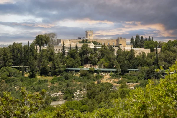 Beit Jamal Katolik manastırı, İsrail. Şehir simgesi Beit Shemesh yakınlarında..