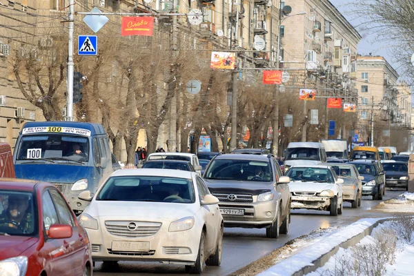 Car flow on Lenin's prospectus — Stock Photo, Image