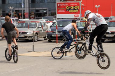 bmx Bisiklet yarışmaları için hazırlanıyor