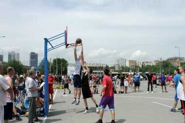 oyun Basketbol anı. Streetball. Avrupa city Alışveriş Merkezi, Streetball partisi Mayıs 2013