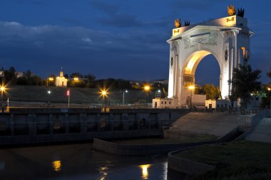 volgodonsk gezilebilir kanal ilk ağ geçidi. gece aydınlatma ve Bina aydınlatma