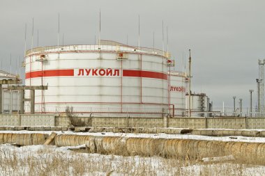 rafineri, yazıt lukoil ile bölgesinde hafif petrol ürünleri depolama