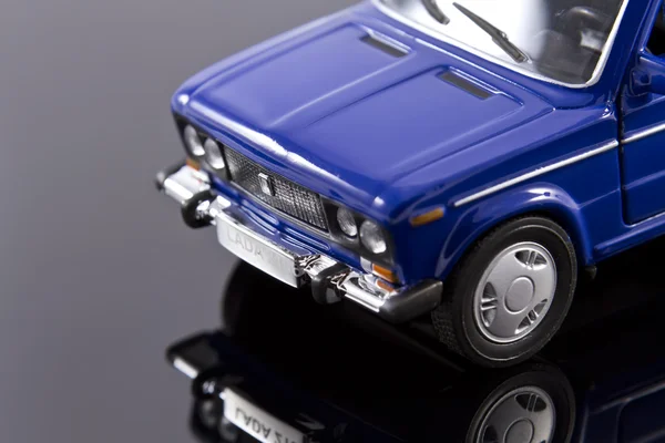 Miniature model of the car VAZ 2106 with reflection — Stock Photo, Image