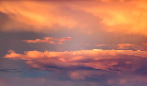 Красочное Небо Красивое Вечером — стоковое фото