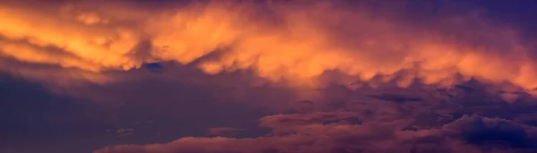 Cielo Colorido Hermoso Por Noche — Foto de Stock