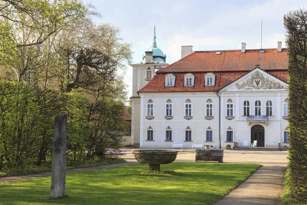 Het barokke paleis van de familie Radziwiłł in nieborow in Polen, — Stockfoto