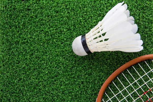 Badmintonbollen på domstolen — Stockfoto