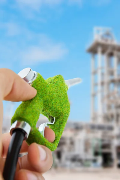 Bocal de combustível ecológico, conceito de energia — Fotografia de Stock