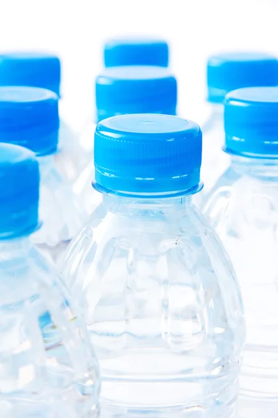 Grupo botellas de plástico de agua — Foto de Stock