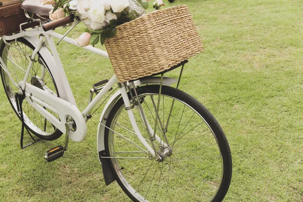 Vintage bicycle — Stock Photo, Image