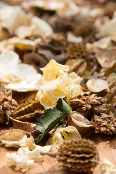 Potpourri, trockene Blumen — Stockfoto