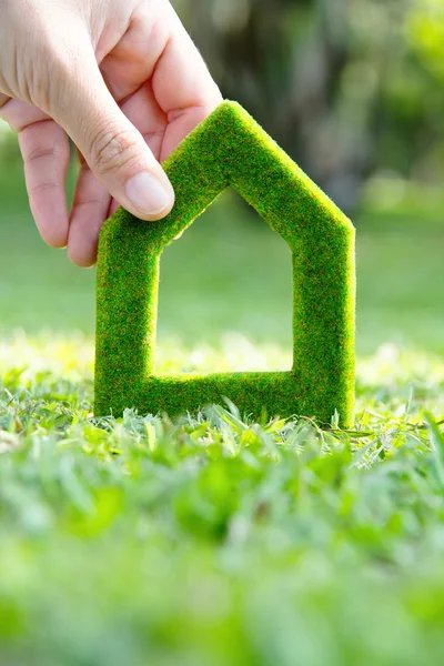 Концепція значка зеленого будинку — стокове фото