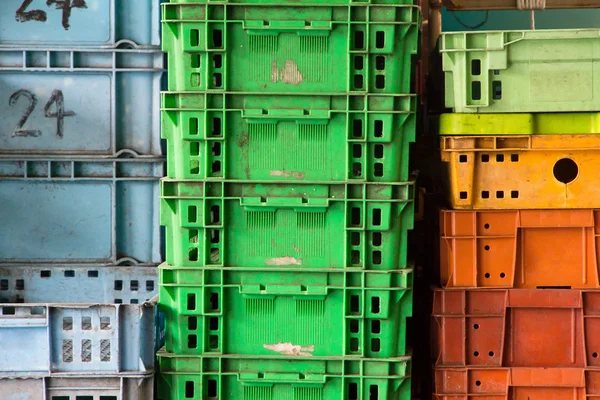 Plastik konteyner kazık — Stok fotoğraf