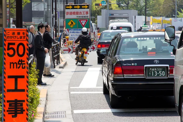 Trafikstockning på huvudsakliga korsningen av harajuku — Stockfoto