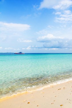 güzel bir plaj larn Island, Tayland