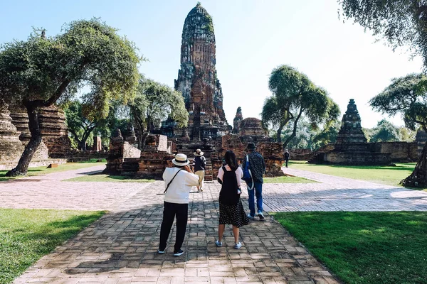 Ayutthaya Thaiföld December14 2021 Turisták Wat Phra Ram Templom Egyik — Stock Fotó