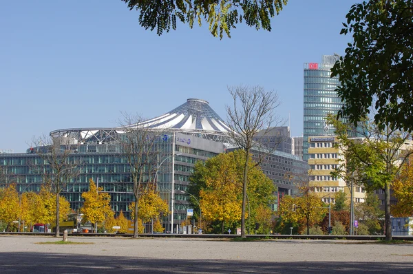 Berlin - 2012. október 20.: Nézd a potsdamer platz épületek — Stock Fotó