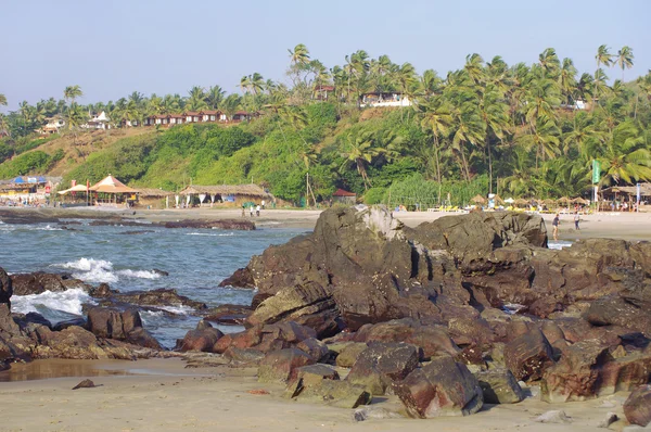 Costa rocciosa del mare Arabico a Goa — Foto Stock