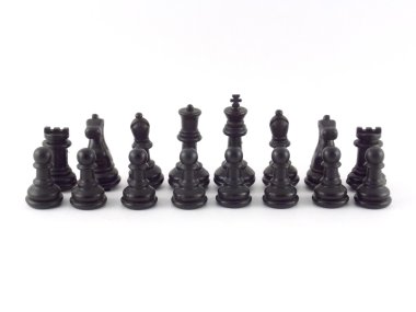 siyah satranç takımı