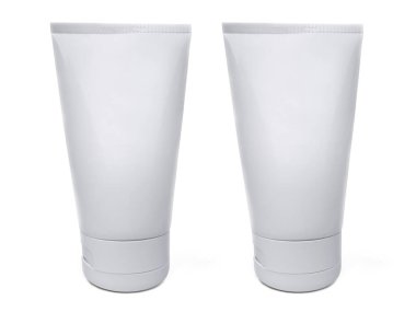  Krem veya jel modelleme için plastik kozmetik tüp beyaz arka planda izole edildi