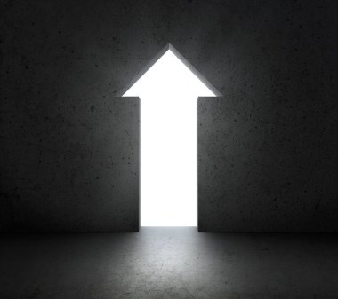 Beton bir duvarın içinde parlayan parlak, büyük bir okun önünde