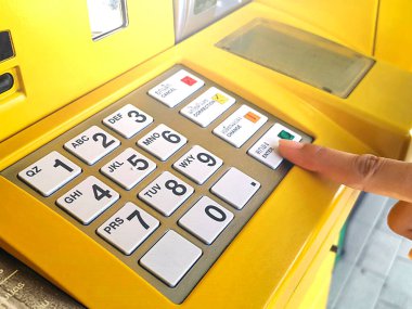 ATM epp klavye tuşuna basın