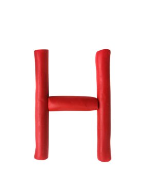 Beyaz arka plan üzerinde izole el yapımı hamuru alfabe. İngilizce renkli harfleri kil modelleme