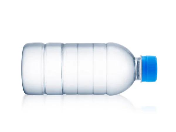 Порожня Пляшка Води Білому Тлі — стокове фото
