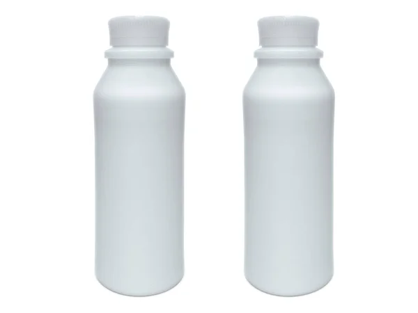 牛奶瓶 白色底座隔离 — 图库照片